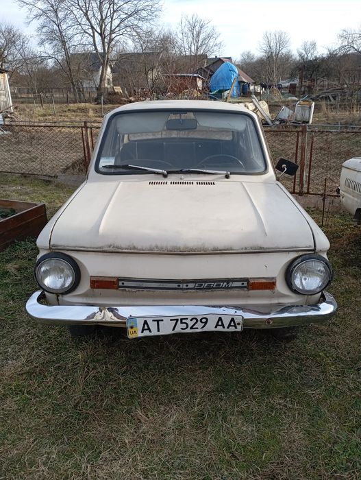ЗАЗ 968 є три під відновлення