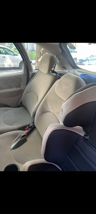 Продам машину ..