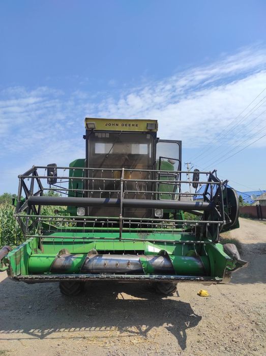 Комбайн JOHN DEERE 1042