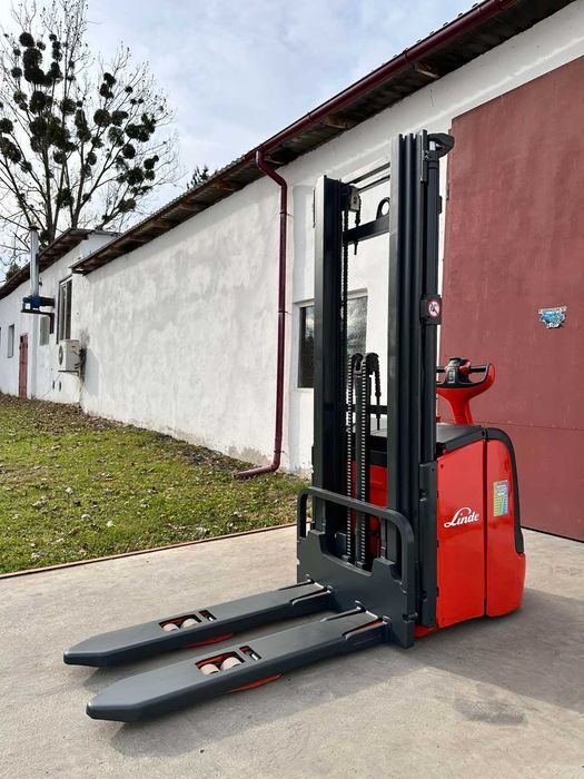Штабелер електричний Навантажувач 1304* Linde L14LI 1,4т 424см