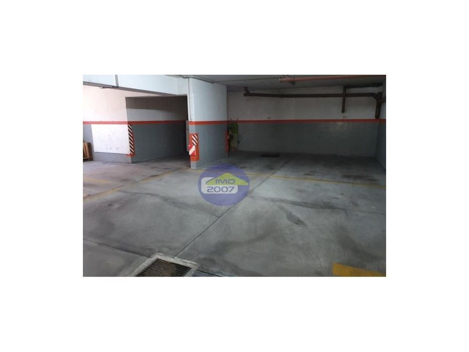 Apartamento T2 em Canelas