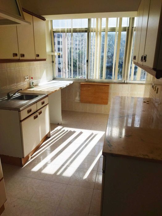 Arrendamento Apartamento T3 junto das Torres de Lisboa