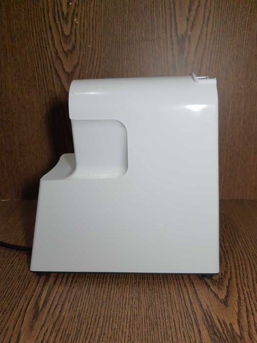 Мясорубка  BRAUN Power Plus 1300  ( привод ).