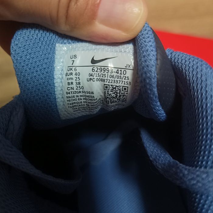 Nike air max command 629993-410