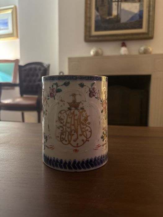 Caneca porcelana da China, família Rosa século XVIII