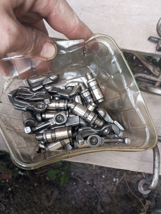 Głowica wałki rozrządu przewody paliwowe Honda cbx 650 83 - 85 r 1.238