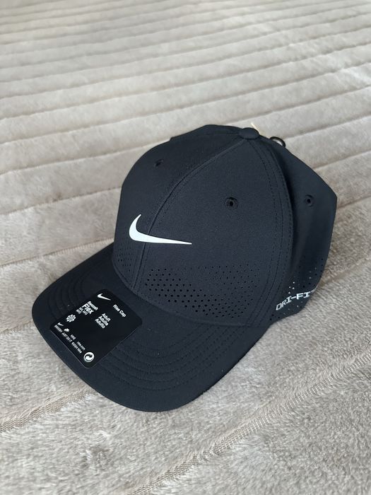 Оригінальні кепки Nike, чорні