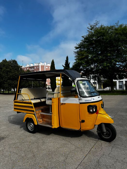 Tuk Tuk elétrico com baterias novas LÍTIO – 6 passageiros + condutor