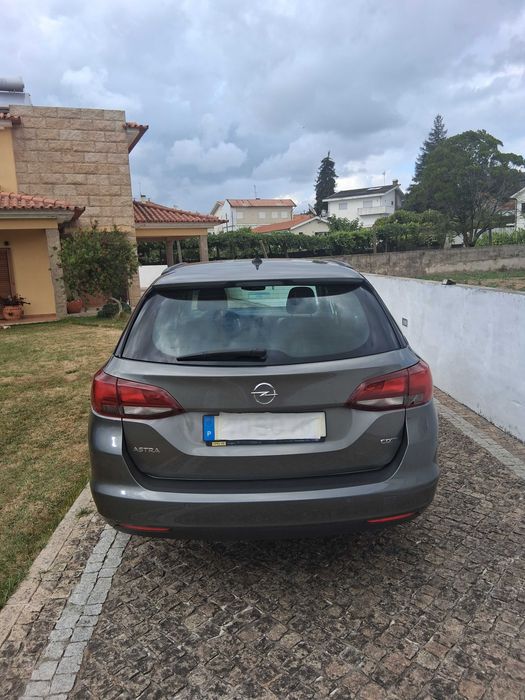 OPEL ASTRA  de 2017, como nova