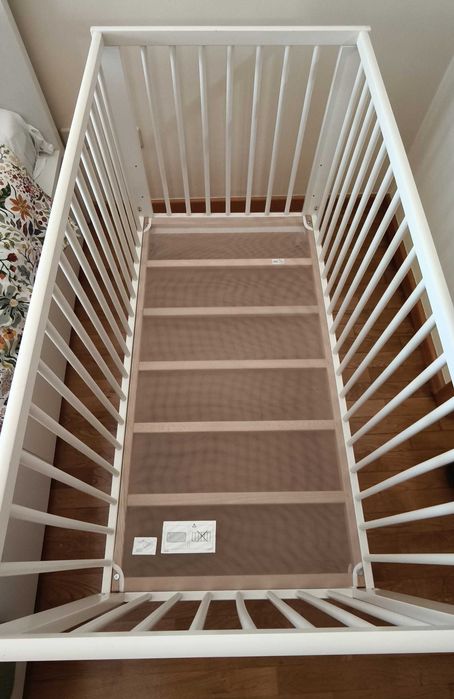 Berço bebé IKEA Gulliver com rodizios e posição intermédia