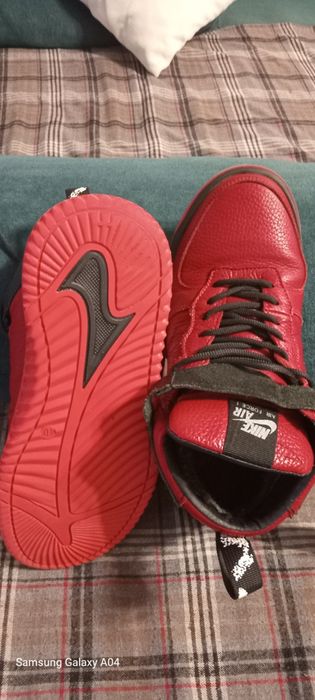 Полуботинок спорт40розмір.