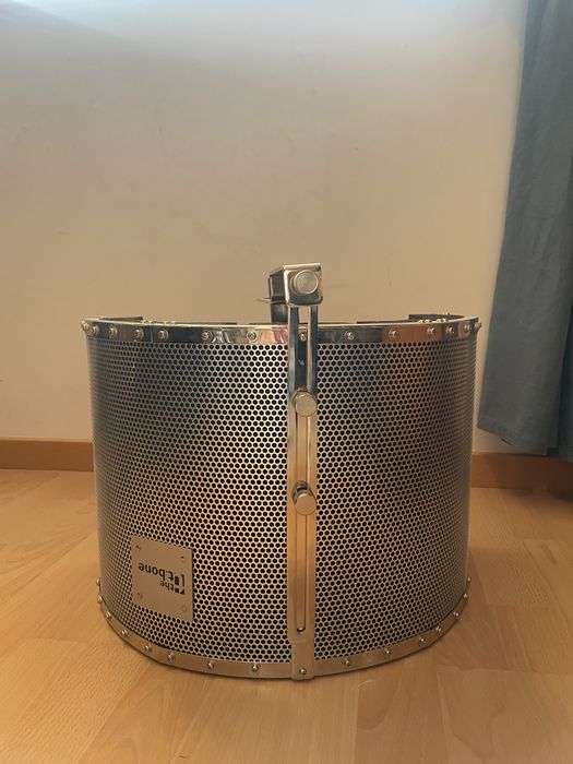 Mic Shield T bone