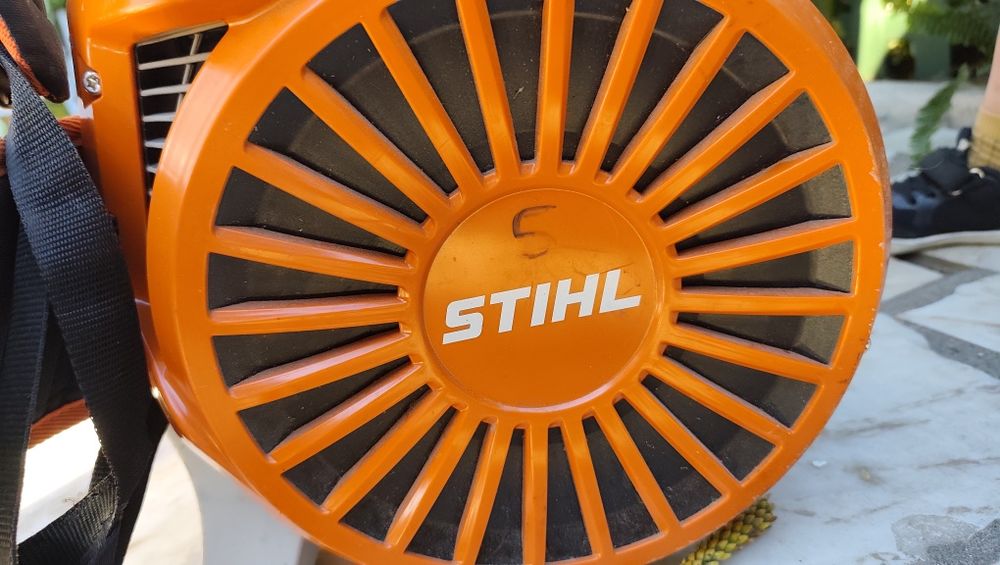 Soprador Stihl BGA 300