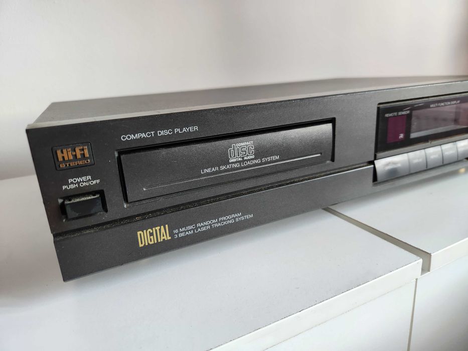 ODTWARZACZ PLYT CD SAMAUNG CD42R compact disc player ładny stan