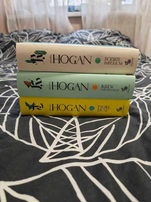 „Hierarchia Magii” autorstwa Mitchella Hogana