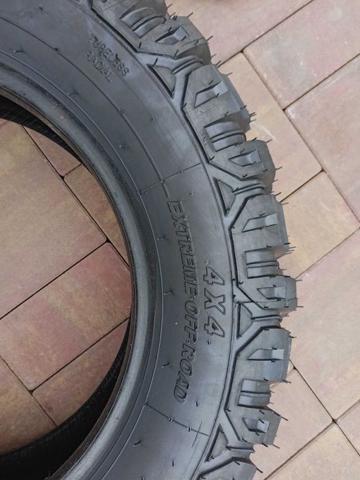 Opony terenowe Simex 235 70R 16