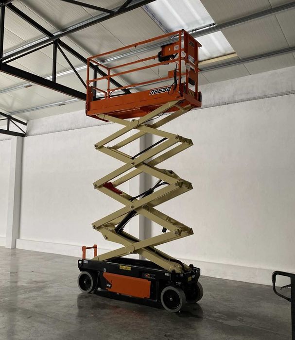 Podnośnik nożycowy elektryczny Kluczbork Olesno Namysłów Opole