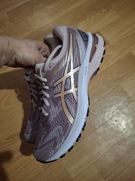Кросівки кроссовки Asics
