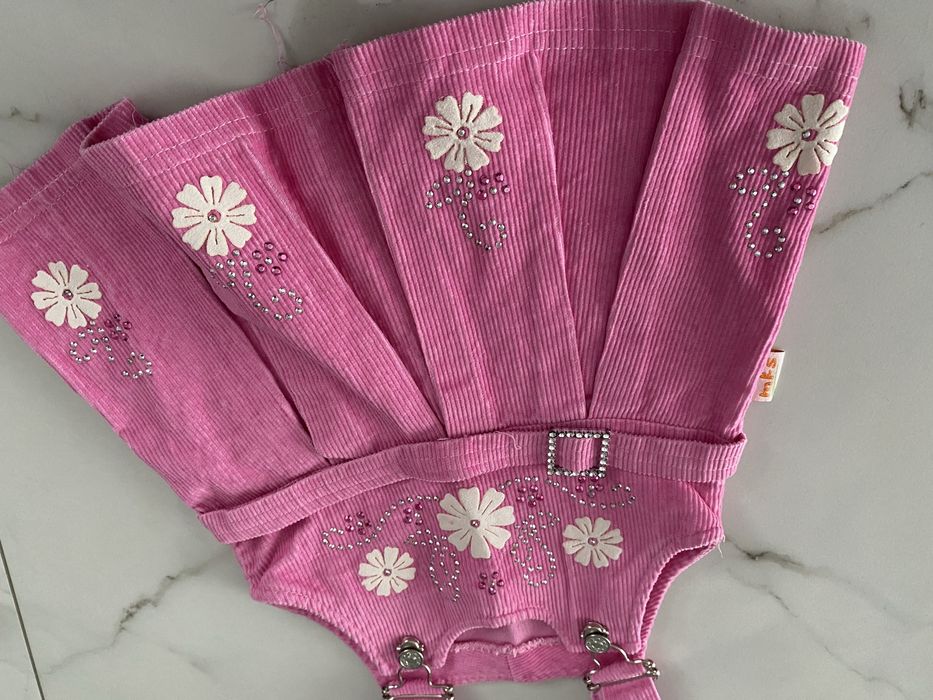 Sztruksowa różowa sukienka 74