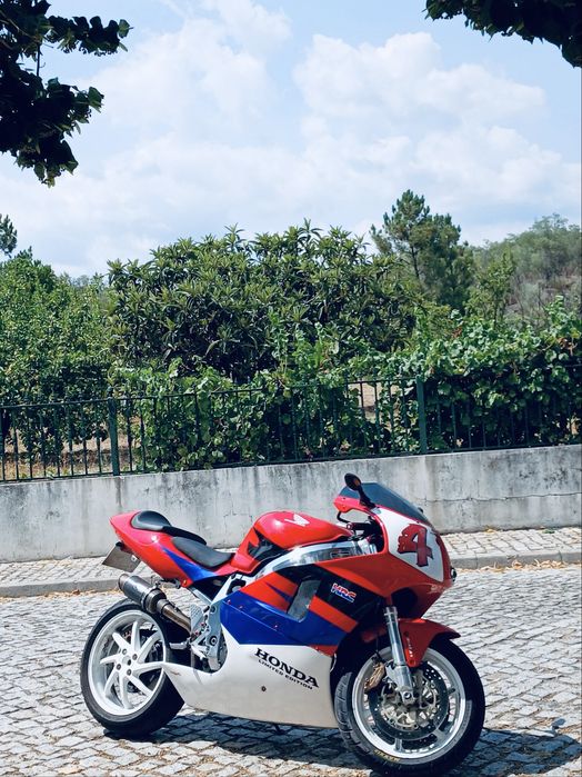 CBR 900 RR 1998.