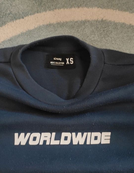 Granatowa bluza bez kaptura crewneck sinsay