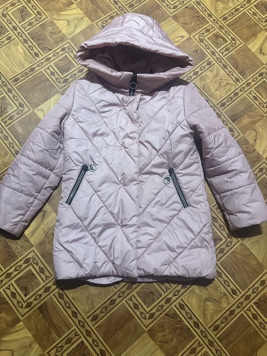 Продам курточку для дівчинки