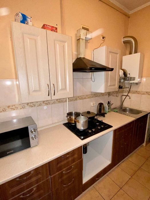 Продам квартиру в центрі