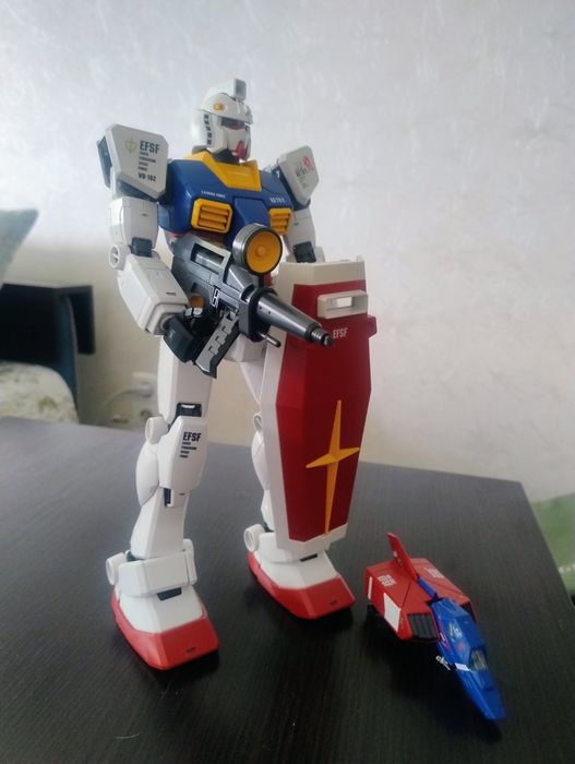 Робот RX-78-2 Gundam