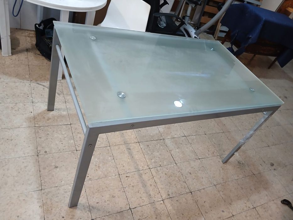 Mesa  de   vidro