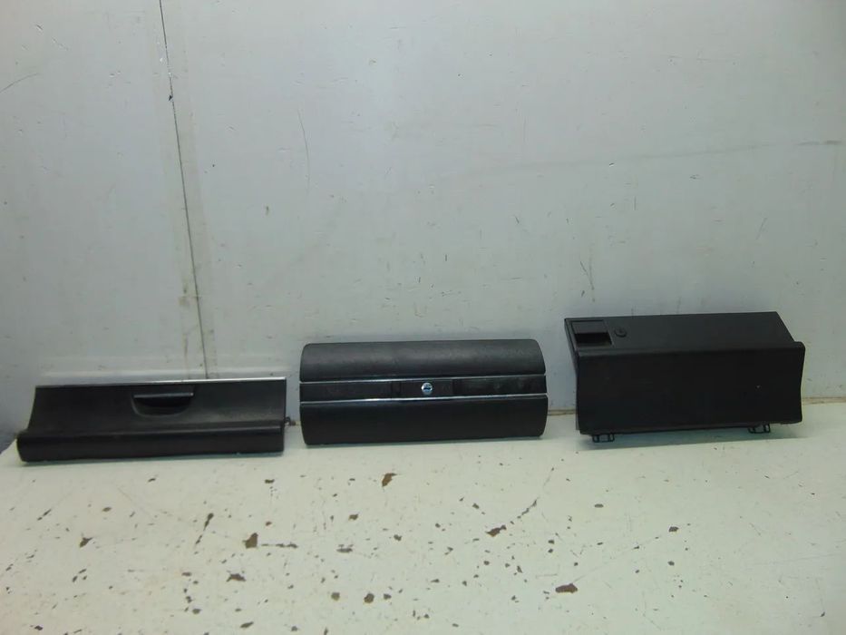 Mercedes W114/115/123 W201/190 tampas porta luvas