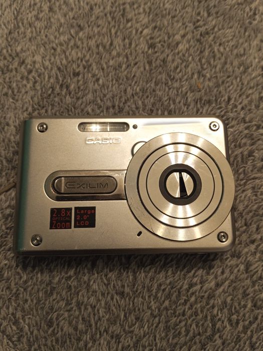 Aparat Casio Exilim S100