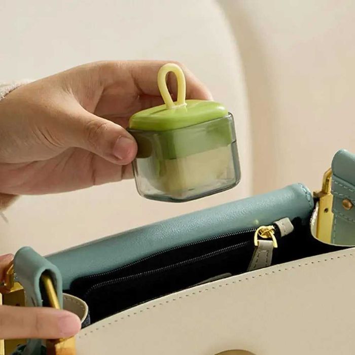 Багаторазовий ролик від шерсті для чищення одягу та меблів