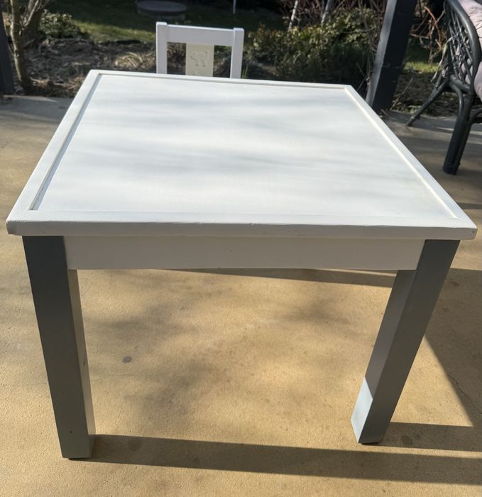 Stolik i krzeselko dla dziecka