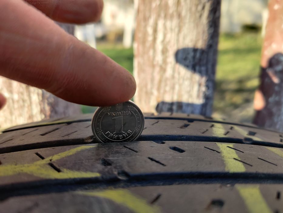Резина літня  Falken 215*60*17