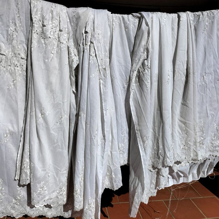 5 cortinados com 250Ax360L