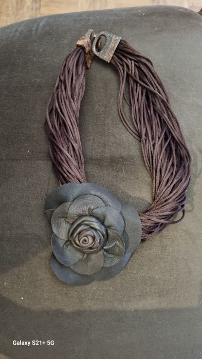 Colar tendência, muito moderno