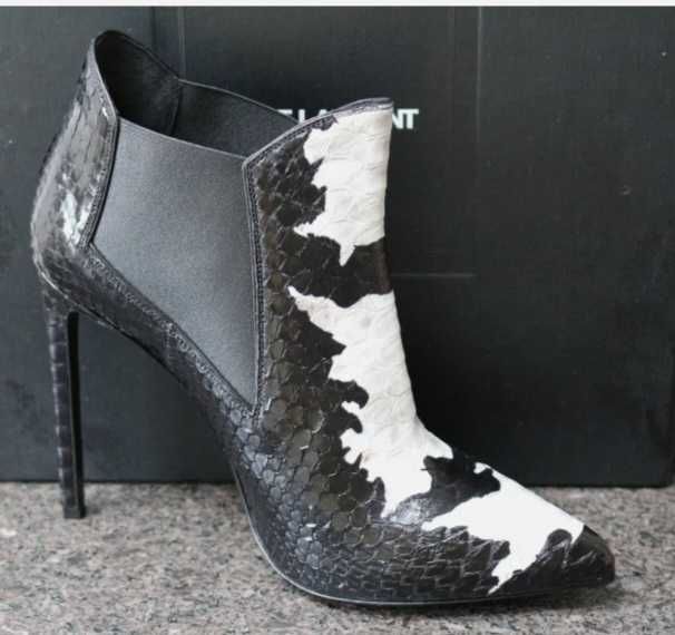 Saint Laurent botas, Python