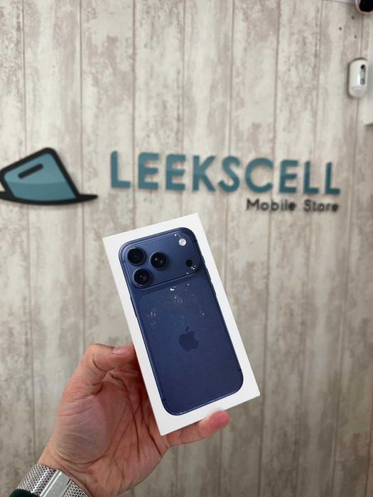 IPHONE 17 PRO - 256GB -  AZUL - NOVO, SELADO