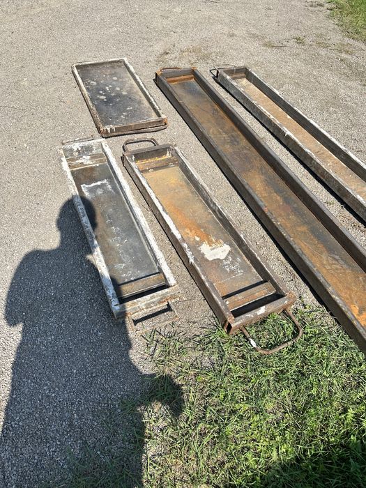 Formy betonowe piwnicy grobowej