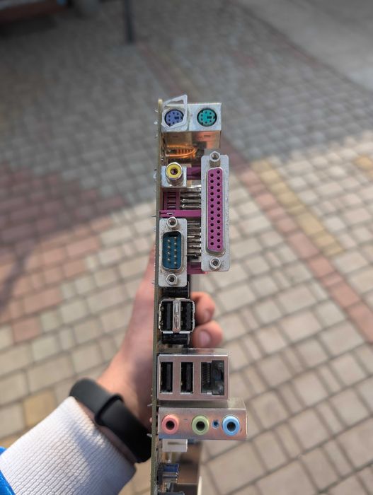 ASUS P4P800S-X – ПК на Socket 478 + клавіатура і миша