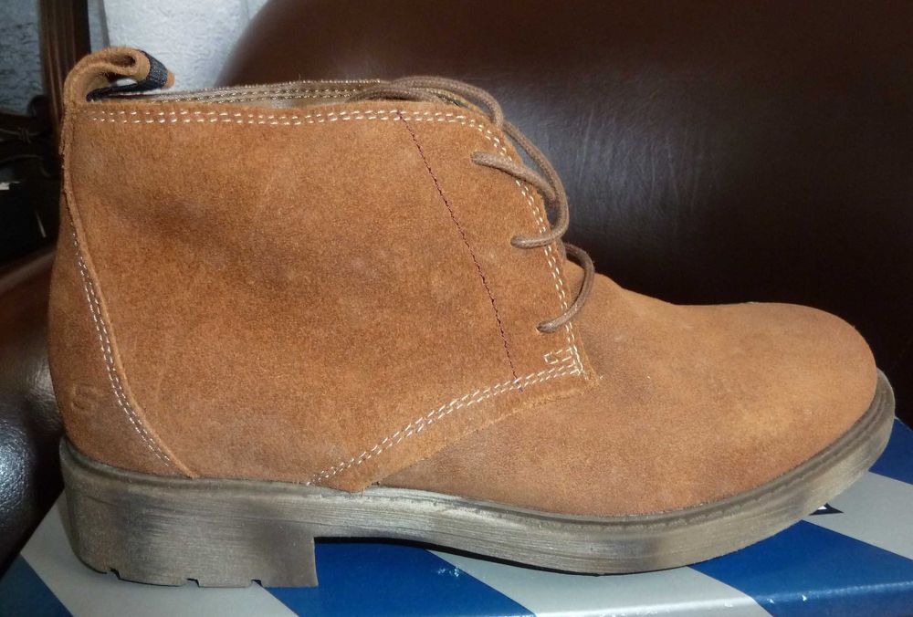 Botas novas Skechers 41