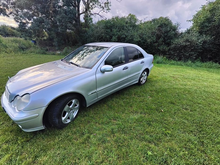 Mercedes-Benz w203 220cdi 150km