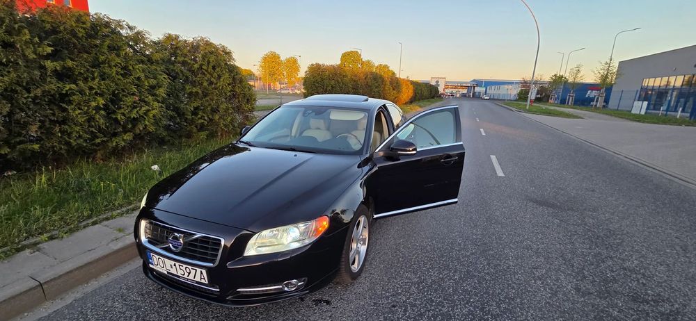 Volvo S80
