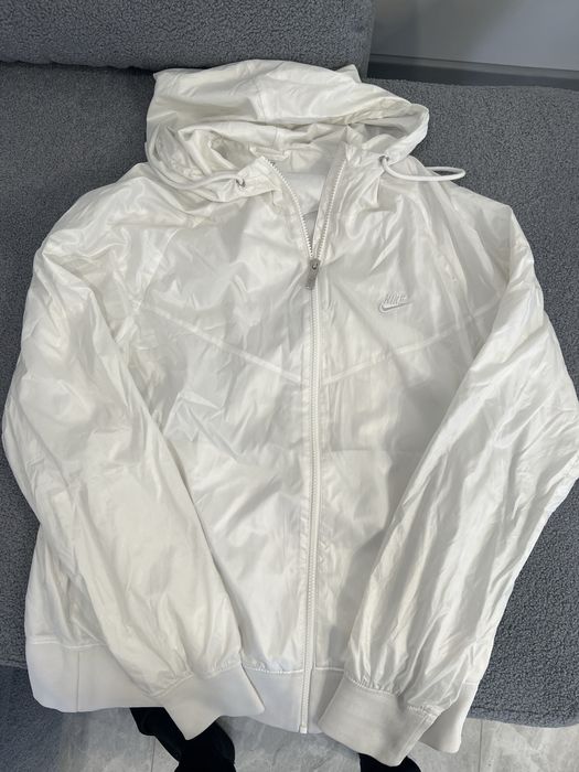 Куртка Nike оригінл розмір L