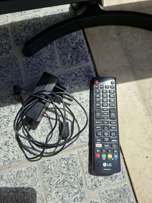 2 Televisões LG 24"