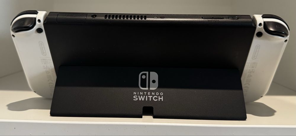 Nintendo Switch OLED Desbloqueada