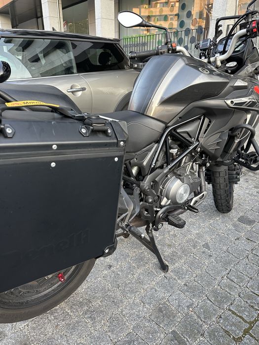 Benelli trk 502x como nova e 2 escapes