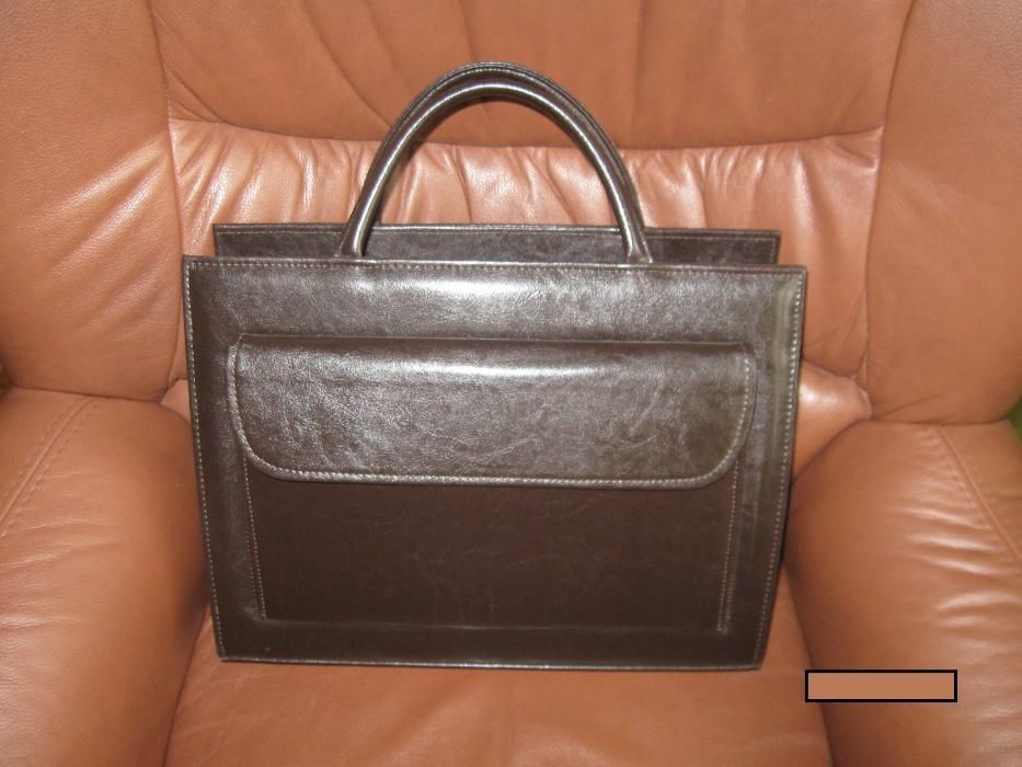 Torba na laptopa i dokumenty