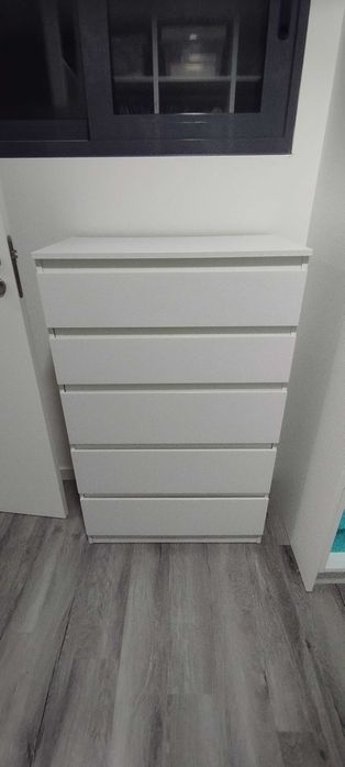 Cómoda alta 5 gavetas