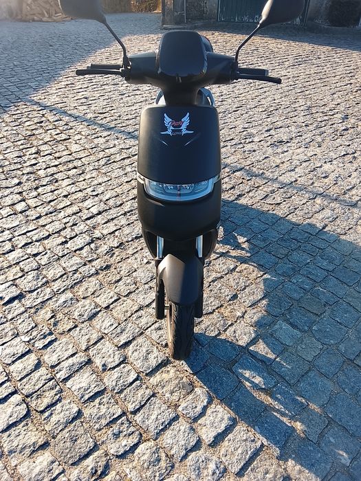 Vendo moto eléctrica